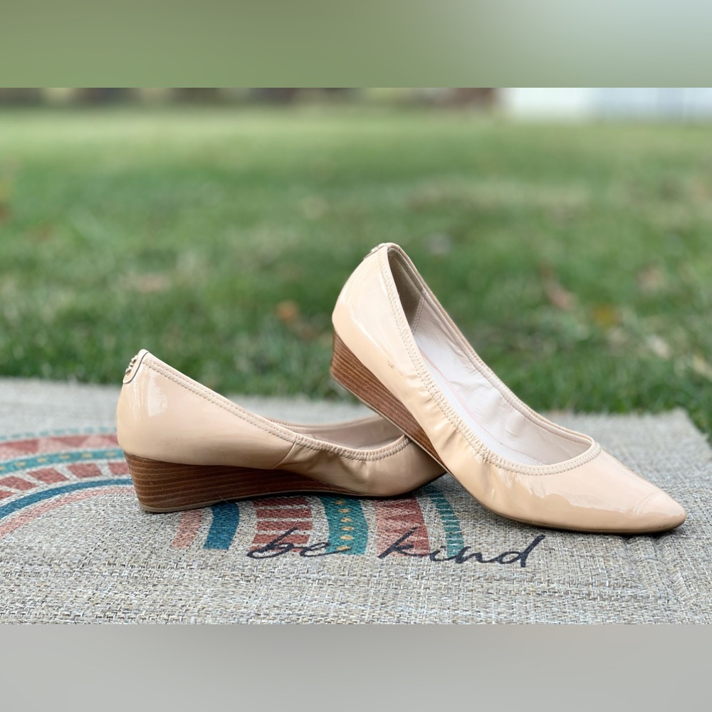 Barley warn slip on wedge, tan color, shiny, comfortable business casual wear